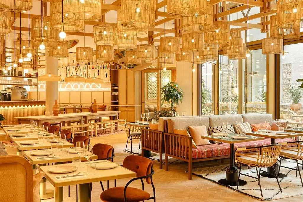 Bloom House Hotel Spa Paris 0*,  France
