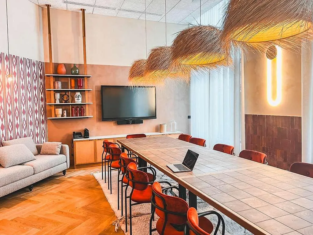 Bloom House Hotel Spa Paris France